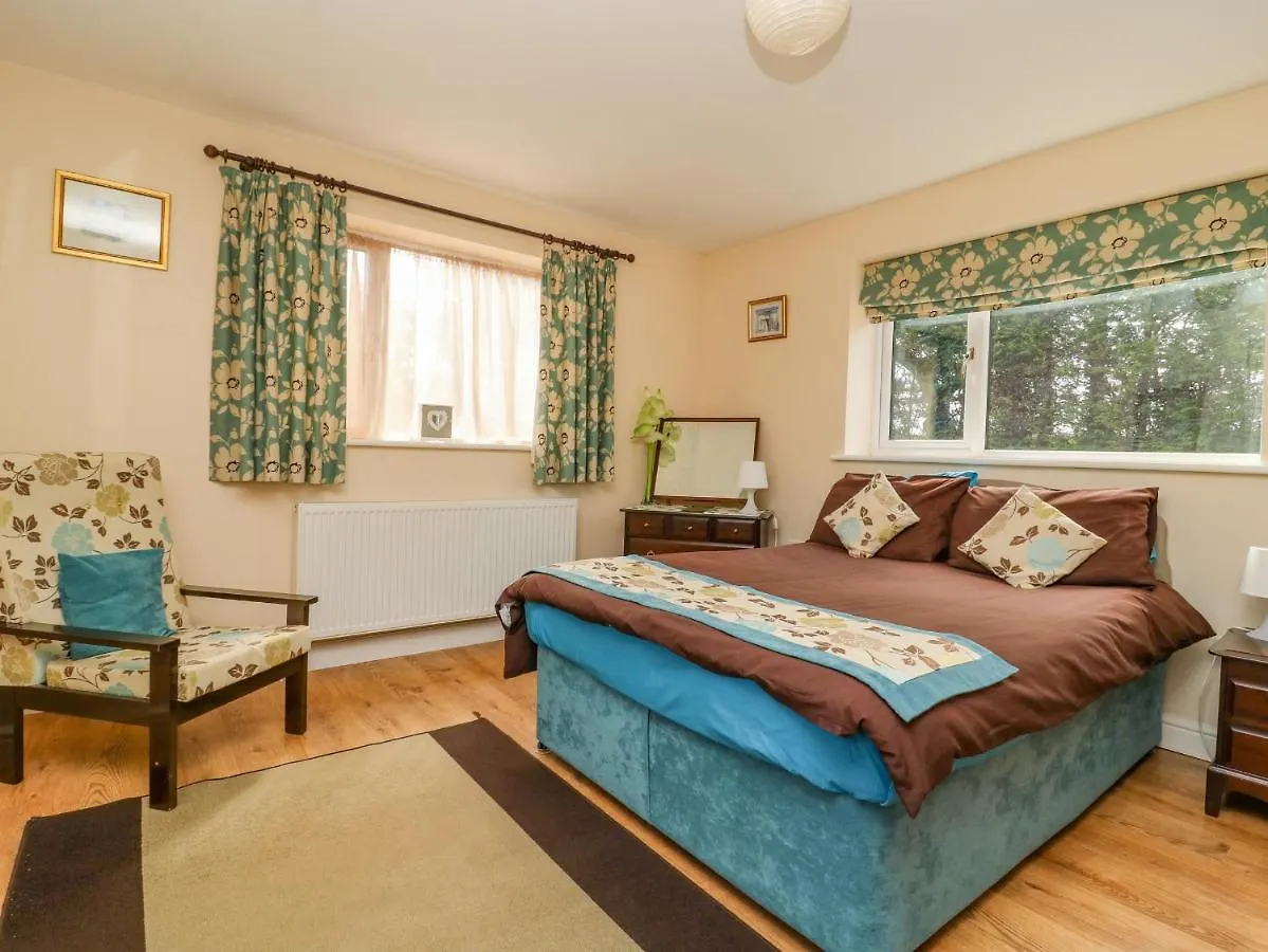 1 Pines Farm Cottages Ulleskelf 0*,  Regno Unito
